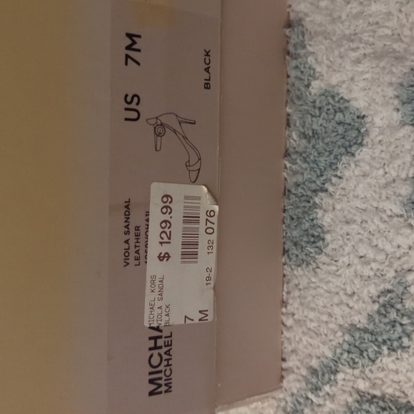 MICHAEL KORS VIOLA SANDAL - Picture 3 of 3